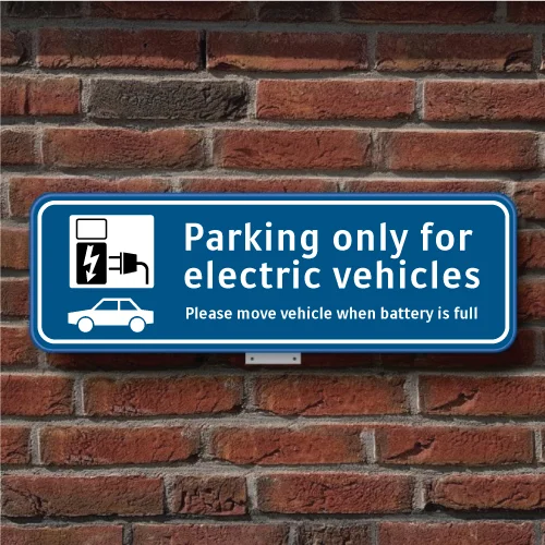 PBS-bord-parking-only-for-electric-vehicles-muur